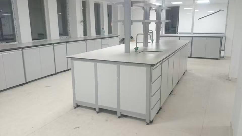 TNCLAB Laboratuvar Servis Armatürü Detayları